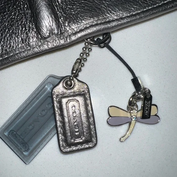 Coach Hampton Weekend Metallic Leather Flap Clutch Bag - Picture 13 of 15